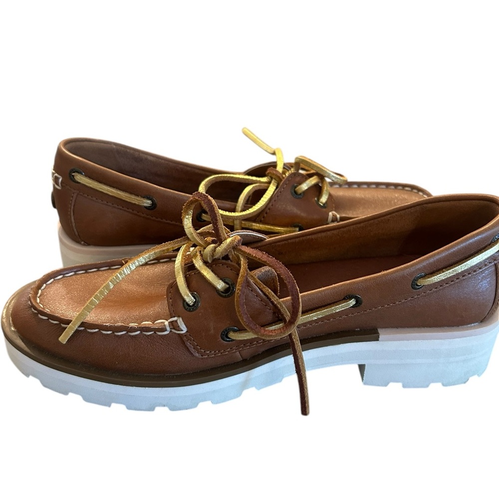 Sperrys womens brown leather Lug heel  boat shoe 7 preppy beach comfort shoe
